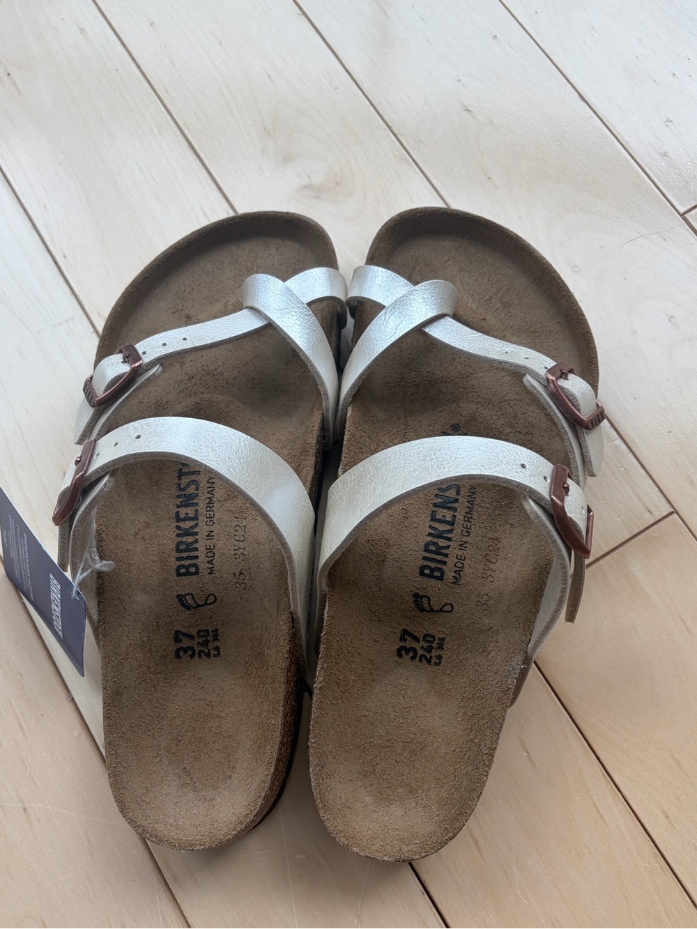 Mayari Graceful Pearl white  Birkenstock sandals